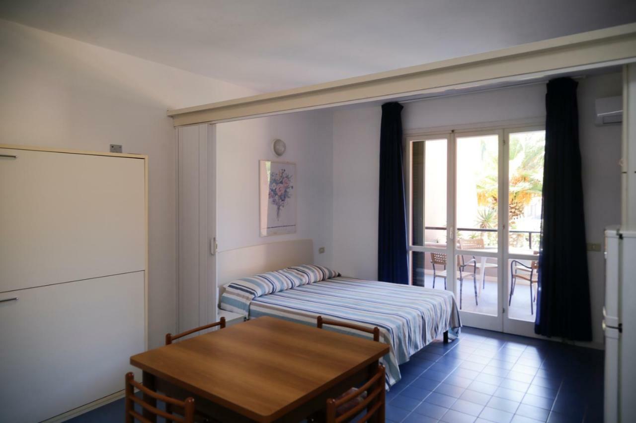 Appartamenti Maricampo By Helloelba Marina di Campo Exterior photo